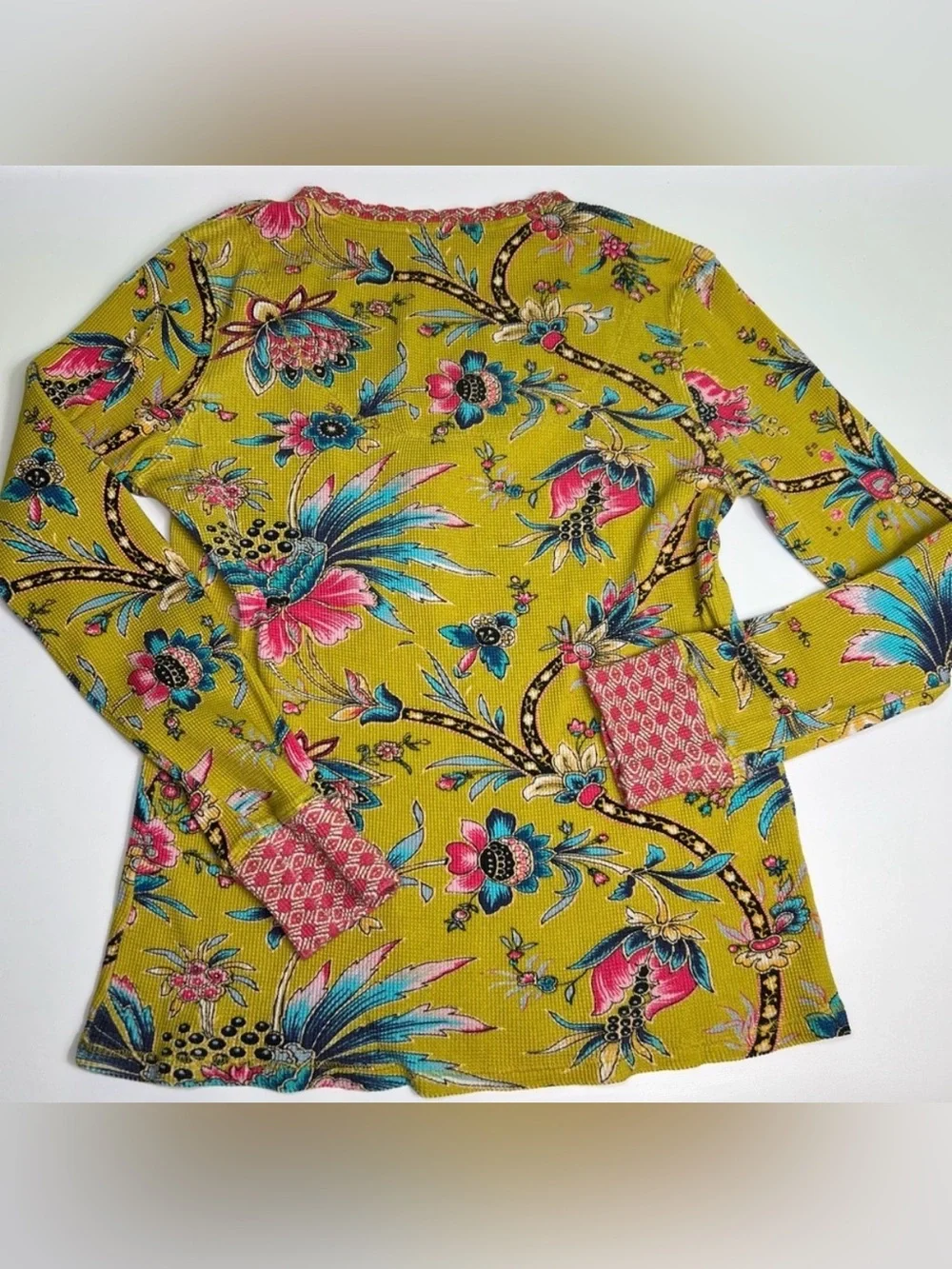 SUNDANCE Top Cotton Paisley Colorful
Waffle Yellow Blue Pink Black Size Medium - Picture 3 of 9